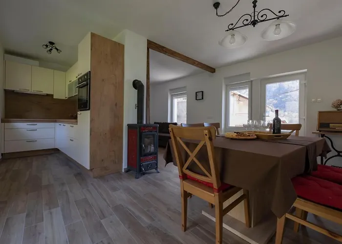 Apartma Hci Planin בובק