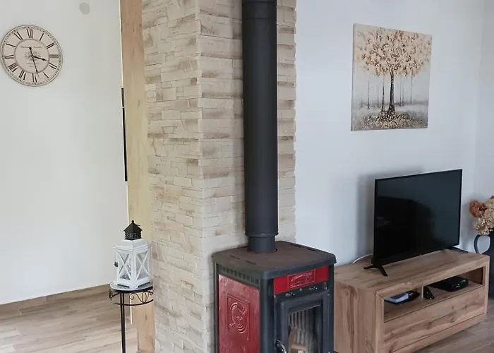 Apartma Hci Planin דירה *